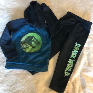 5/6 Jurassic world set